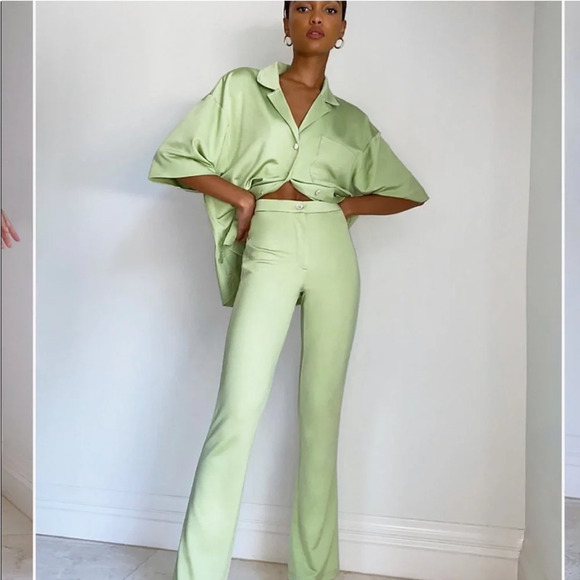 1-01 Babaton Aritzia Bowling Shirt Pistachio Green Button Front Oversized Top S - Picture 1 of 16
